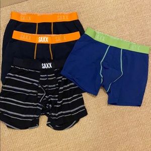 SAXX Boxer Briefs Medium 4 Pair